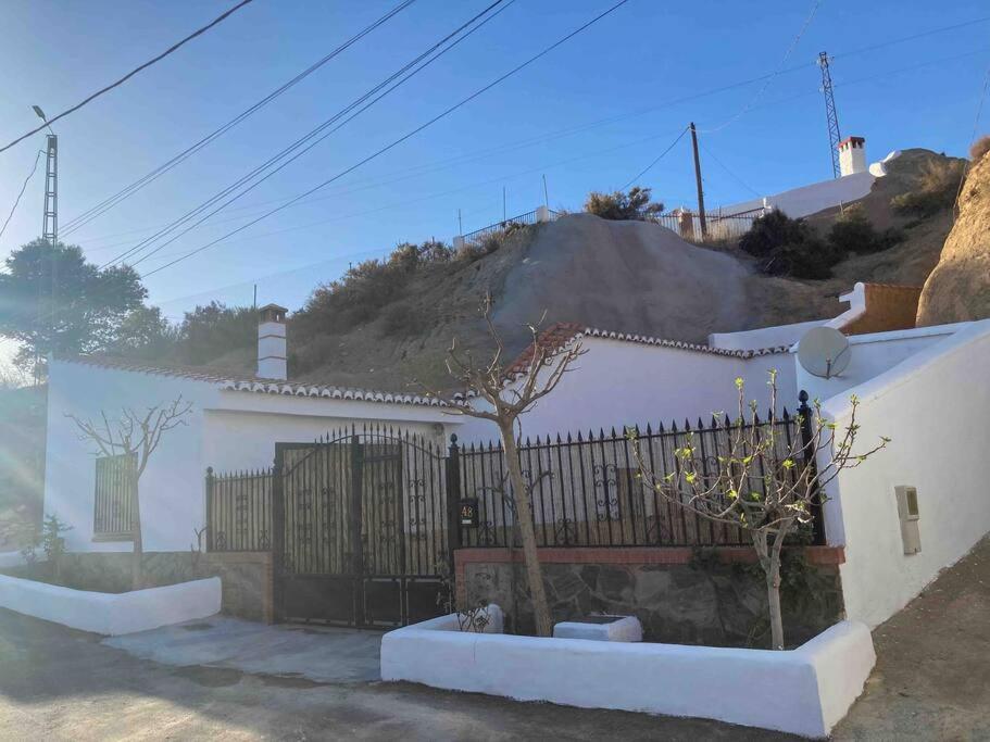 Casa Cueva Rural Estacion De Guadix Villa Exterior photo